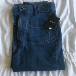 High-waisted Bell Bottom Jeans